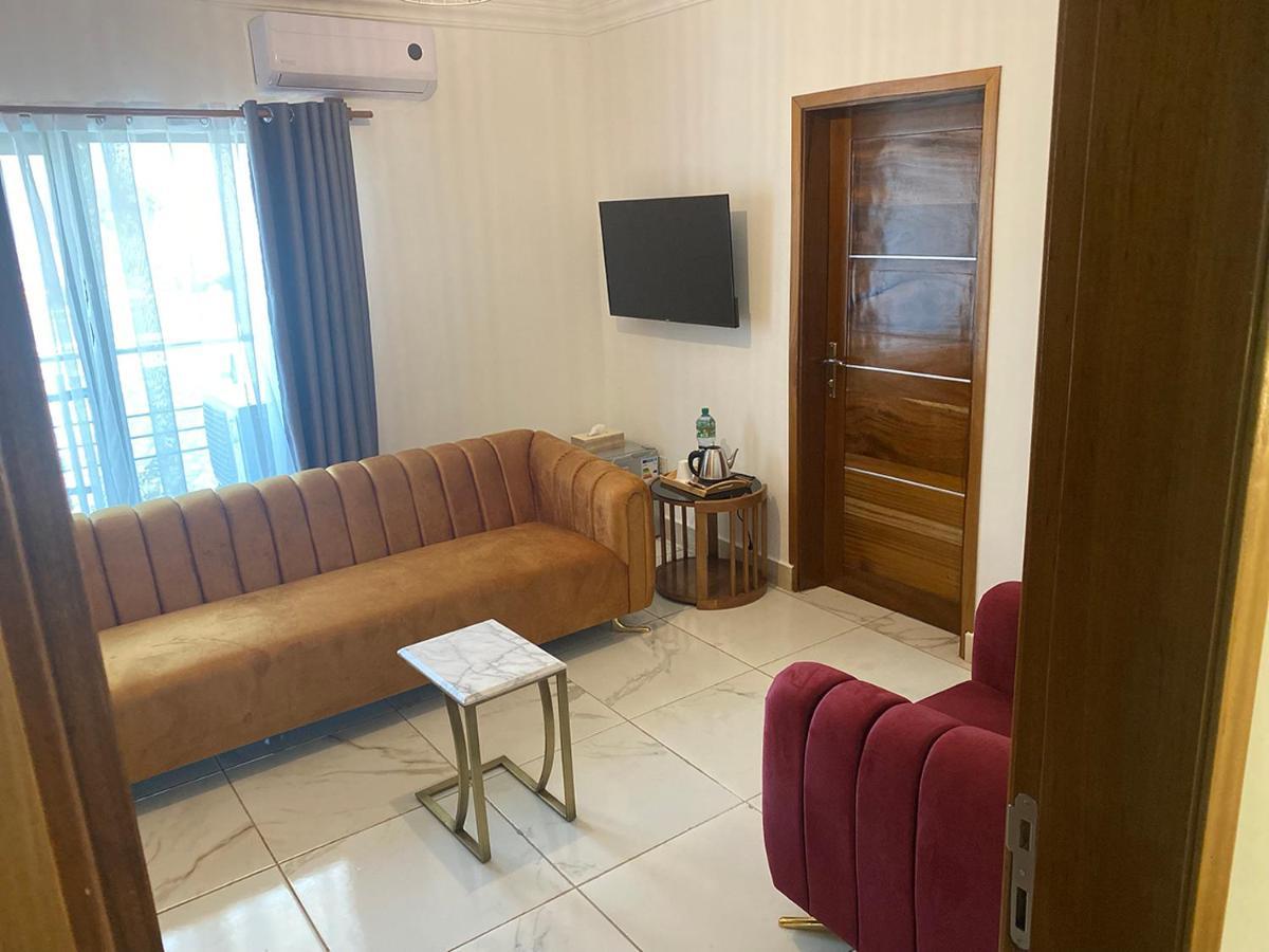 Hotel Residence La Corniche Дакар Экстерьер фото