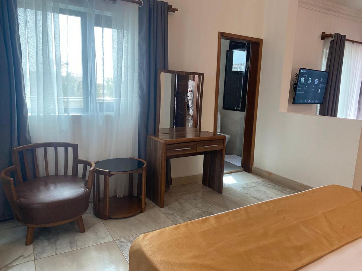 Hotel Residence La Corniche Дакар Экстерьер фото