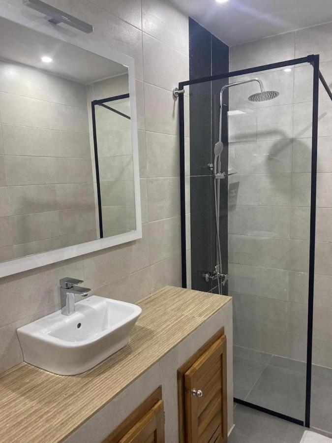 Hotel Residence La Corniche Дакар Экстерьер фото